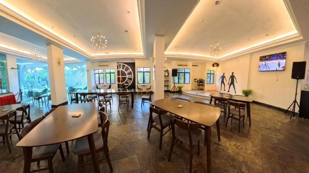 Stallions Suites Penang Jelutong Εξωτερικό φωτογραφία