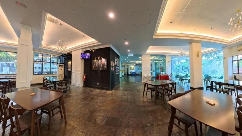 Stallions Suites Penang Jelutong Εξωτερικό φωτογραφία