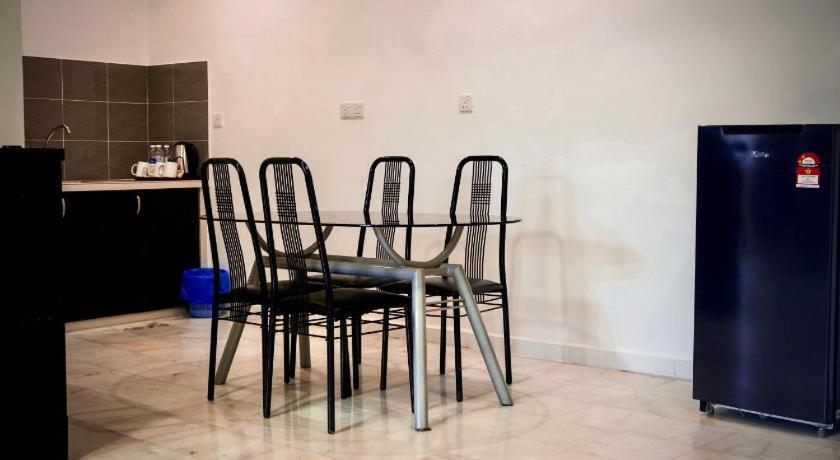 Stallions Suites Penang Jelutong Εξωτερικό φωτογραφία