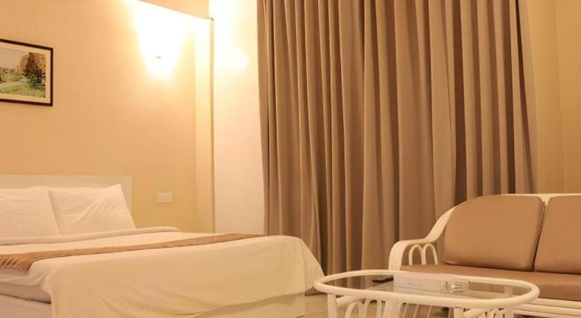 Stallions Suites Penang Jelutong Εξωτερικό φωτογραφία
