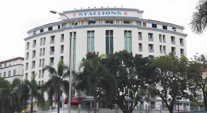 Stallions Suites Penang Jelutong Εξωτερικό φωτογραφία