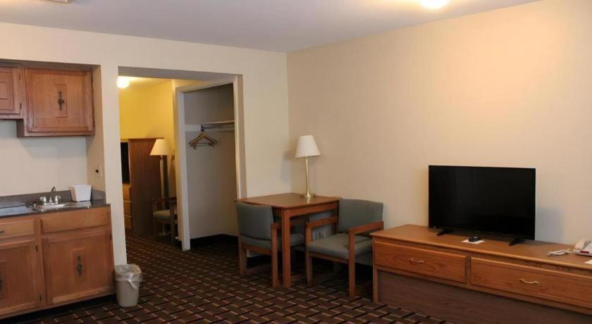 Stallions Suites Penang Jelutong Εξωτερικό φωτογραφία